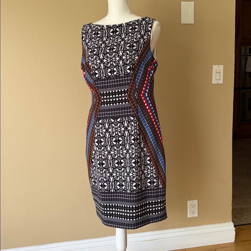 Covington Black and White Geometric knee length Dress
